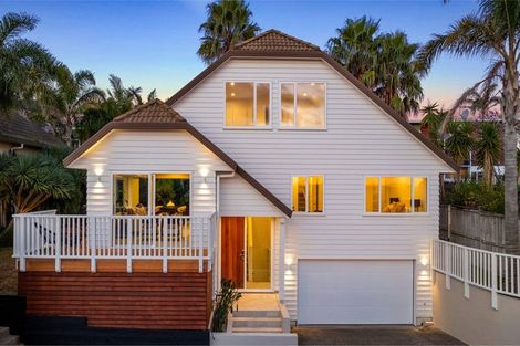 Photo of property in 2/3a Richards Avenue, Forrest Hill, Auckland, 0620