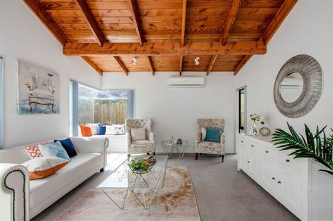 Photo of property in 1/6 Glucina Avenue, West Harbour, Auckland, 0618