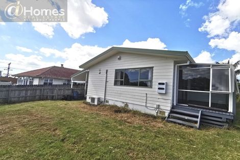 Photo of property in 2/174 Lake Road, Northcote, Auckland, 0627