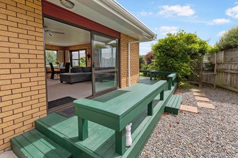 Photo of property in 1 Albert Street, Hawera, 4610