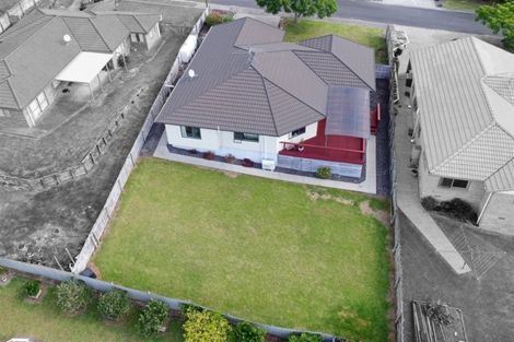 Photo of property in 23 Brittany Drive, Henderson, Auckland, 0612