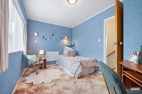 Photo of property in 34 Mcenroe Grove, Naenae, Lower Hutt, 5011