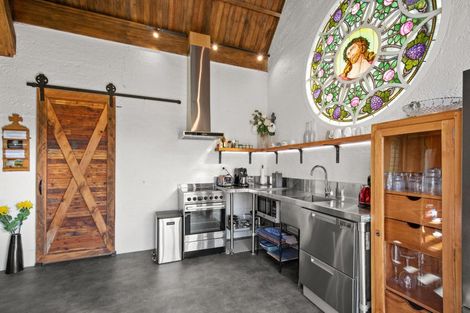 Photo of property in Ex St Johns Church, 1605 Teviot Road, Millers Flat, Roxburgh, 9572