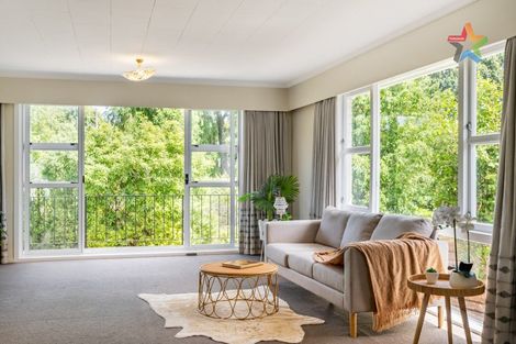 Photo of property in 288 Riverside Drive, Waterloo, Lower Hutt, 5011