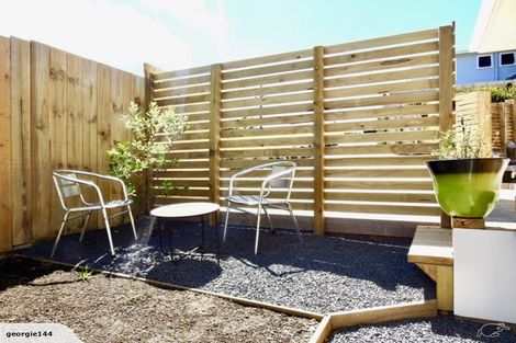 Photo of property in 6 Sheehan Road, Te Atatu South, Auckland, 0610