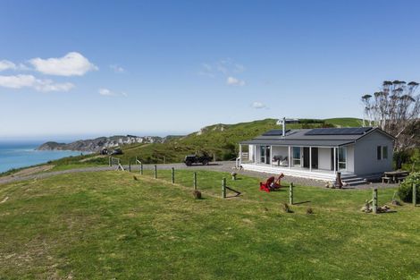 Photo of property in 23 Netherton Road, Omakere, 4271