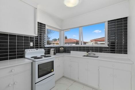 Photo of property in 3/8 Russell Road, Manurewa, Auckland, 2102