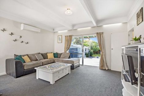 Photo of property in 38 Pannell Avenue, Wainoni, Christchurch, 8061