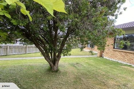 Photo of property in 12 Greta Place, Stanmore Bay, Whangaparaoa, 0932