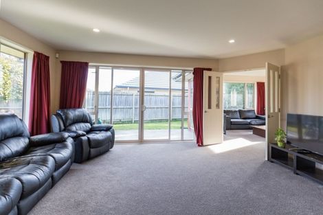 Photo of property in 11 Globe Bay Drive, Templeton, Christchurch, 8042