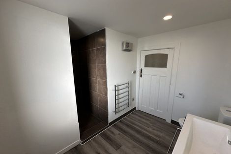 Photo of property in 28 King Street, Coalgate, 7673