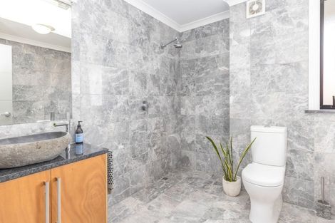 Photo of property in 79b Golf Road, Paraparaumu Beach, Paraparaumu, 5032