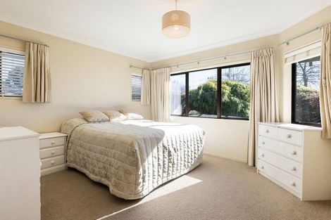 Photo of property in 51 Taylor Street, Cambridge, 3434