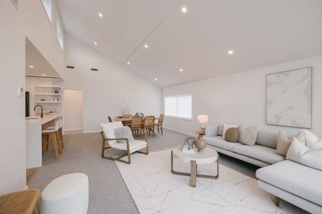 Photo of property in 15 Ihaka Street, Hokowhitu, Palmerston North, 4410