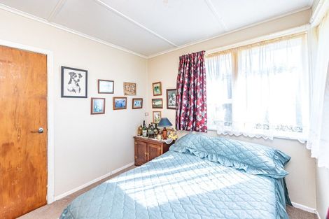 Photo of property in 23 Gloag Street, Waverley, 4510