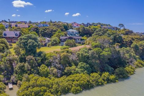 Photo of property in 163 West Harbour Drive, West Harbour, Auckland, 0618