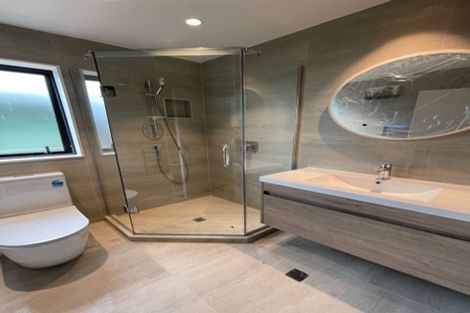 Photo of property in 40e Evelyn Place, Hillcrest, Auckland, 0627