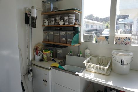 Photo of property in 16 Dewe Terrace, Foxton Beach, Foxton, 4815