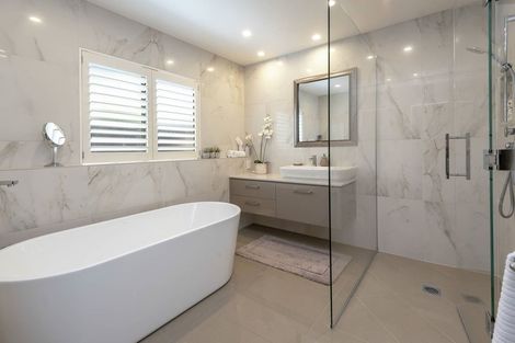 Photo of property in 14a The Parade, Bucklands Beach, Auckland, 2012