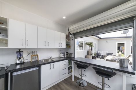 Photo of property in 5 Butler Place, Fitzherbert, Palmerston North, 4410