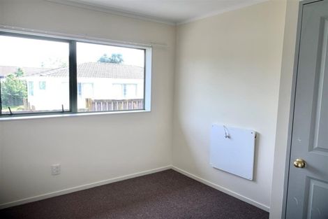 Photo of property in 3 Benton Place, Manurewa, Auckland, 2102