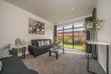 Photo of property in 21 Meyer Crescent, Halswell, Christchurch, 8025