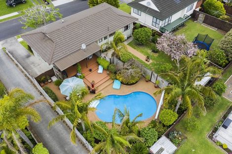 Photo of property in 28 Jandell Crescent, Bucklands Beach, Auckland, 2014
