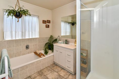 Photo of property in 79 Longford Park Drive, Takanini, 2112