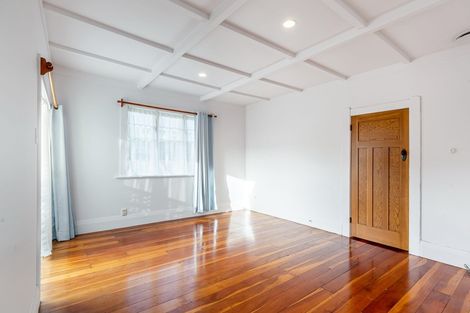 Photo of property in 2/13 Hart Road, Hauraki, Auckland, 0622