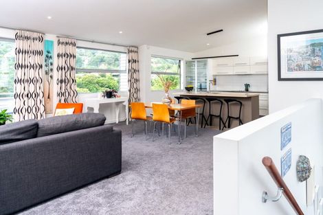 Photo of property in 20 Tiketike Way, Brooklyn, Wellington, 6021