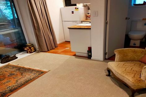 Photo of property in 29 Kingston Heights Road, Kingston, Wellington, 6021