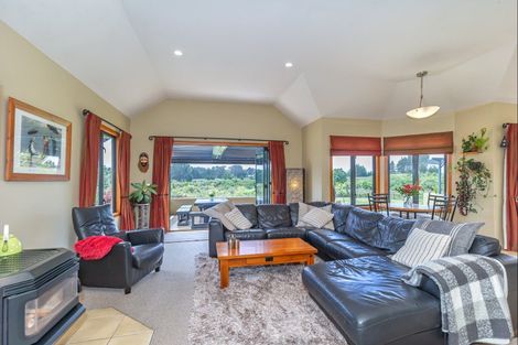 Photo of property in 100 Lea Grove, Levin, 5572