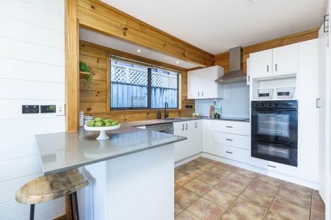 Photo of property in 3 Sunnyview Drive, Brown Owl, Upper Hutt, 5018