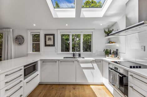 Photo of property in 40 Weka Street, Fendalton, Christchurch, 8041