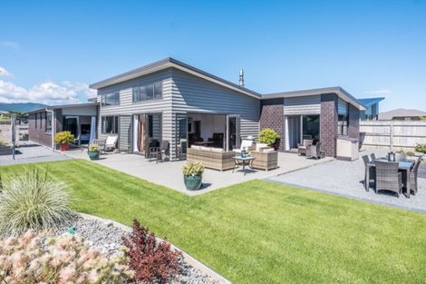 Photo of property in 97 The Drive, Paraparaumu Beach, Paraparaumu, 5032