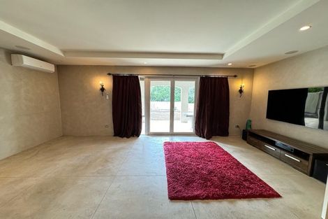 Photo of property in 37 Quedley Court, Eastern Beach, Auckland, 2012