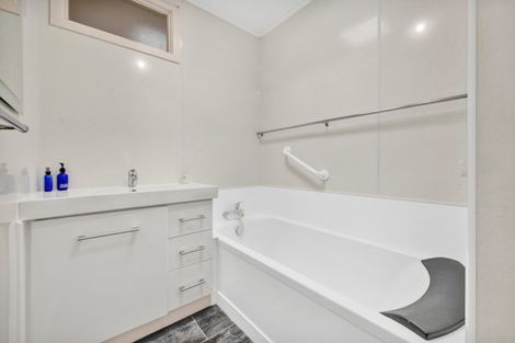 Photo of property in 15 Kahui Road, Rahotu, Opunake, 4684