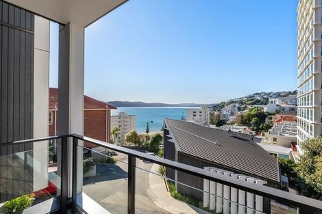 Photo of property in 1/18 Oriental Terrace, Oriental Bay, Wellington, 6011