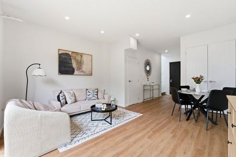 Photo of property in 2/30 Smythe Road, Henderson, Auckland, 0612