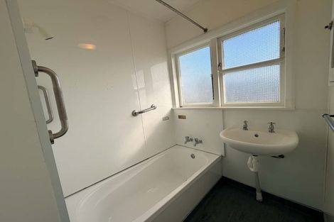 Photo of property in 3-5 York Place, Cannons Creek, Porirua, 5024