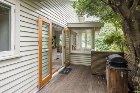 Photo of property in 169 Houghton Bay Road, Houghton Bay, Wellington, 6023