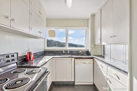 Photo of property in Newman Court Apartments, 2 Newman Terrace, Thorndon, Wellington, 6011