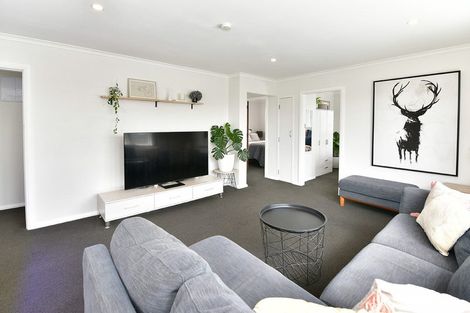 Photo of property in 32 Karaka Street, Helensville, 0800