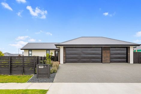 Photo of property in 2 Valour Drive, Rangiora, 7400