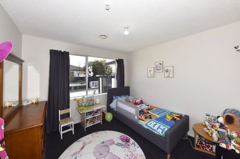 Photo of property in 55 Solomon Avenue, Redwood, Christchurch, 8051