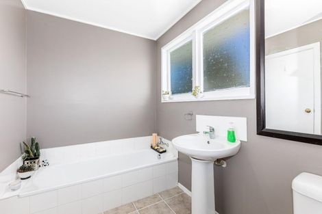 Photo of property in 23 Cypress Drive, Maungaraki, Lower Hutt, 5010