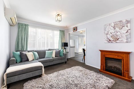 Photo of property in 1/17 Oak Street, Ebdentown, Upper Hutt, 5018
