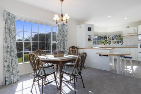 Photo of property in 19 Walnut Grove, Omokoroa, 3114