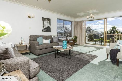 Photo of property in 1/47 Braemar Road, Rothesay Bay, Auckland, 0630