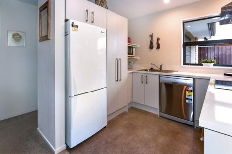 Photo of property in 2/81 Nottingham Avenue, Halswell, Christchurch, 8025